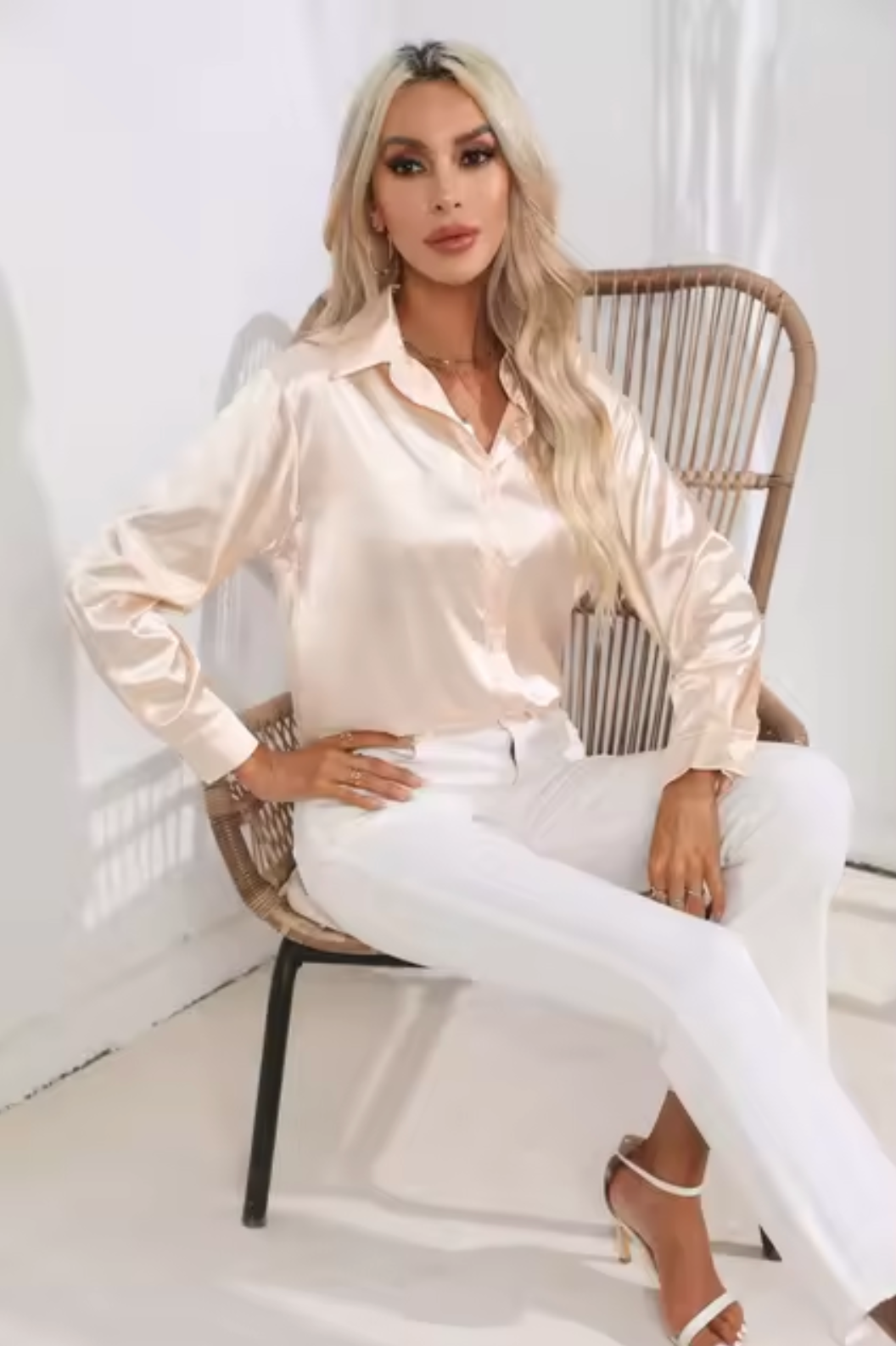 Doreen | Elegante Bluse aus Satin mit Charm
