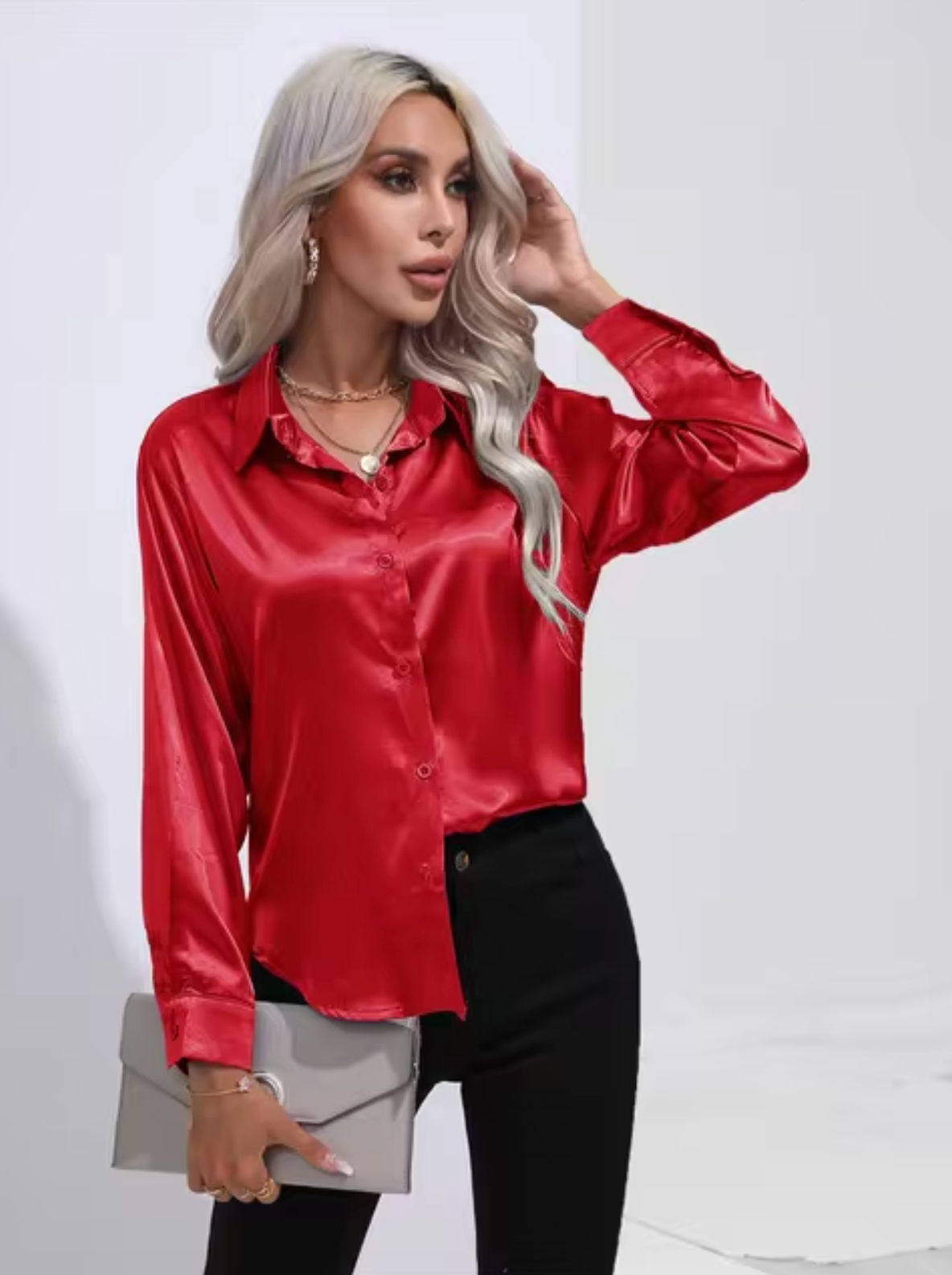 Doreen | Elegante Bluse aus Satin mit Charm