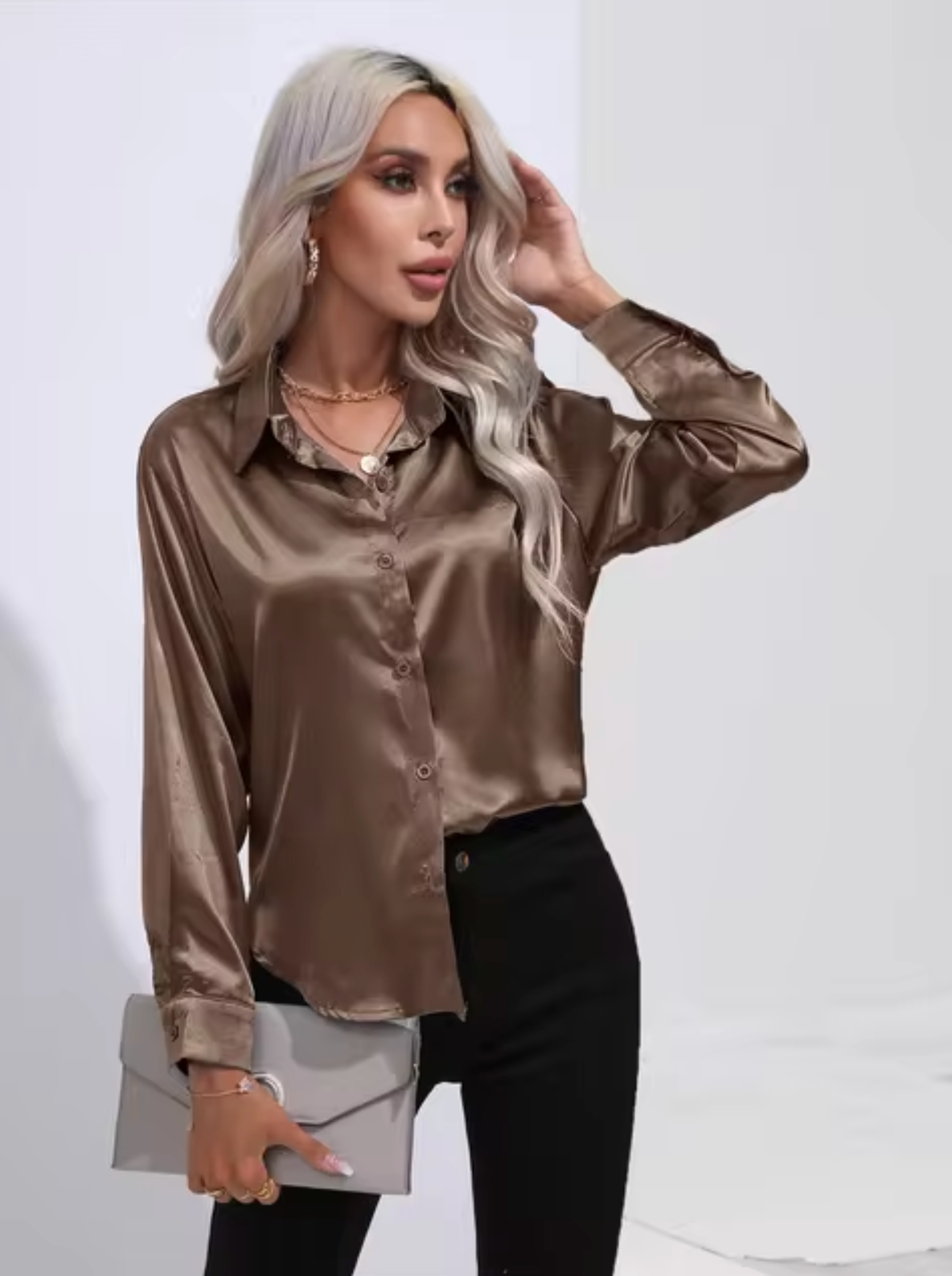Doreen | Elegante Bluse aus Satin mit Charm
