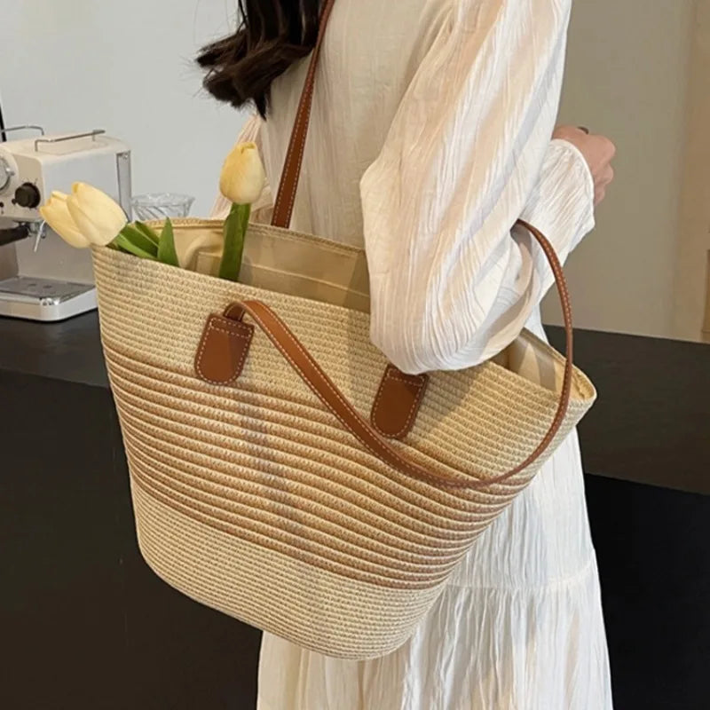 Alice | Geräumige und elegante Strohtasche für den Strand