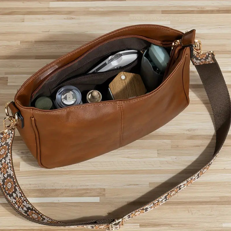 Quirina | Elegante vegane Damen-Umhängetasche mit goldenen Details